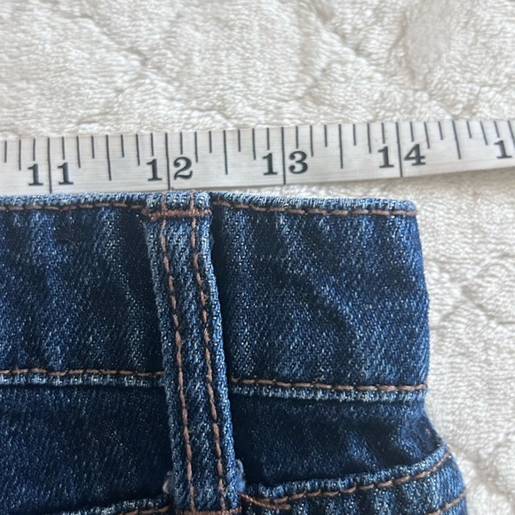 Joe’s Jeans Distressed Dark Denim Jean Shorts Size 25 NWOT - Picture 6 of 7